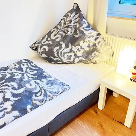 Guenstige Premium Unterkunft In Koeln - Huerth! Buitenkant foto